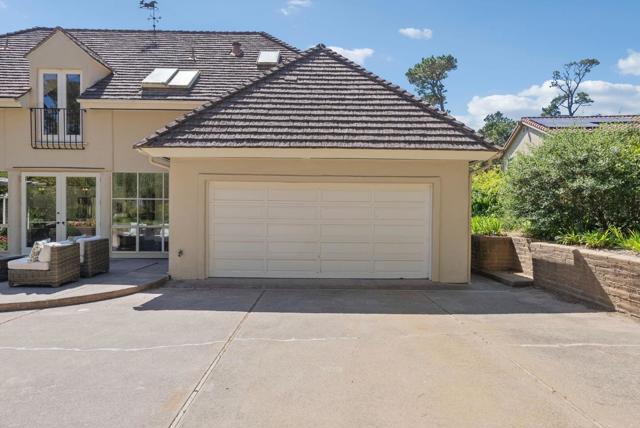 4071 Los Altos Drive, Pebble Beach CA: https://media.crmls.org/mediaz/c019176d-8a8b-4601-ad81-cf345ba6562b.jpg