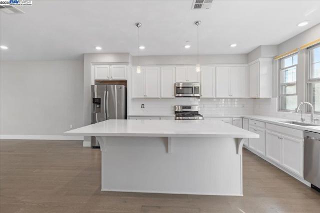 93 Catania Cmn, Fremont CA: https://media.crmls.org/mediaz/c0196e68-a654-4919-bd97-04bec9cdaee1.jpg