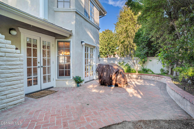 3008 Shadow Brook Lane, Westlake Village CA: https://media.crmls.org/mediaz/c01b2447-7347-4bb3-ba27-e4bacada4000.jpg
