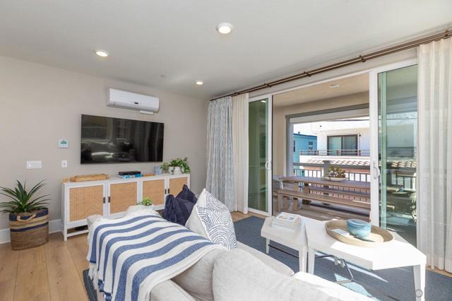 827 Jersey Court, San Diego CA: https://media.crmls.org/mediaz/c01c0398-2653-45a4-a0c6-a19b130c1f40.jpg