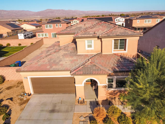 Image 33 of 48 For 44644 Melkesian Boulevard