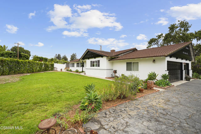 1658 La Granada Drive, Thousand Oaks CA: https://media.crmls.org/mediaz/c01cf4fd-b56e-4f33-ad71-9dd99541e131.jpg
