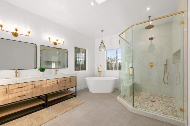 Detail Gallery Image 31 of 68 For 1248 via Christina, Vista,  CA 92084 - 4 Beds | 3 Baths