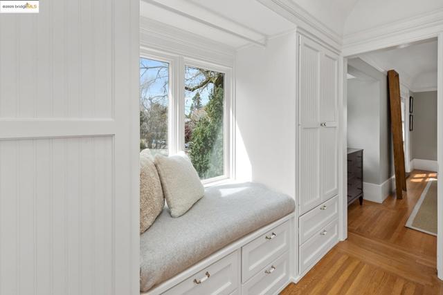 1 Brookside Avenue, Berkeley CA: https://media.crmls.org/mediaz/c01d1dbc-5182-4d14-8f39-eab8e14b7b87.jpg