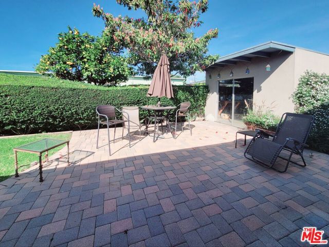 25353 Oak Street, Lomita CA: https://media.crmls.org/mediaz/c01df044-a87f-49c7-934a-9a9043378b6a.jpg