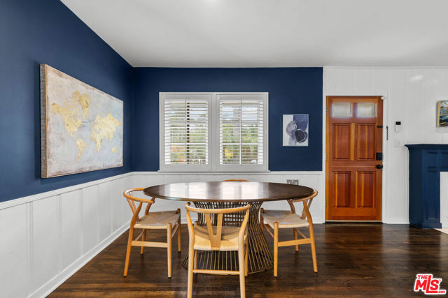 14253 Collins Street, Los Angeles CA: https://media.crmls.org/mediaz/c01e2172-5859-4c00-a836-efff77ed83ef.jpg
