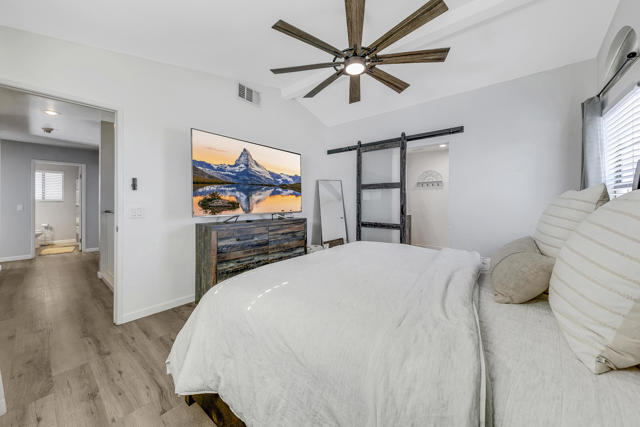 45587 Indian River Rd Road, Indio CA: https://media.crmls.org/mediaz/c01e79c6-5c01-45ec-8e65-f57ecca3af5f.jpg