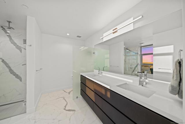 1388 Kettner Blvd, San Diego CA: https://media.crmls.org/mediaz/c01e948f-6ba5-4689-be3d-97647c29bf3f.jpg