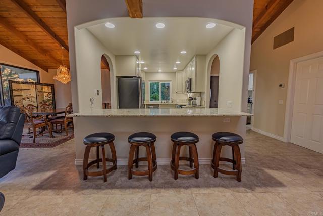 Detail Gallery Image 9 of 45 For 32202 Taupa Way, Pauma Valley,  CA 92061 - 3 Beds | 3 Baths