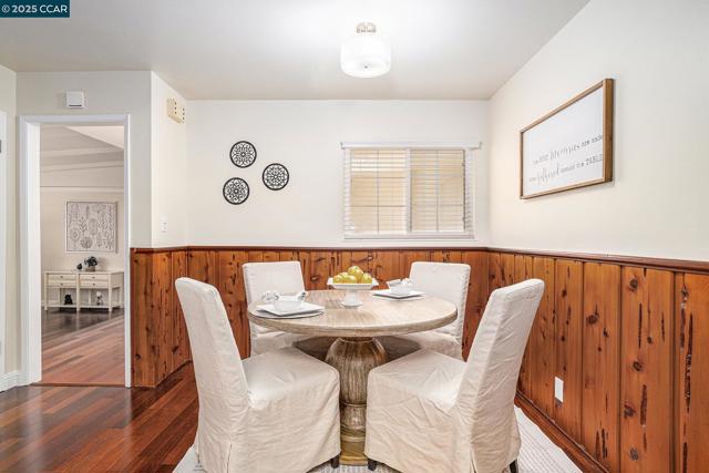 1543 Heartwood Dr, Concord CA: https://media.crmls.org/mediaz/c02058e8-533a-4cf2-9532-ffc91a704a07.jpg