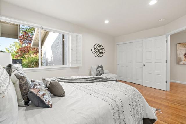 17583 Daves Avenue, Monte Sereno CA: https://media.crmls.org/mediaz/c020dbac-a797-4177-94a4-3fa58455233c.jpg