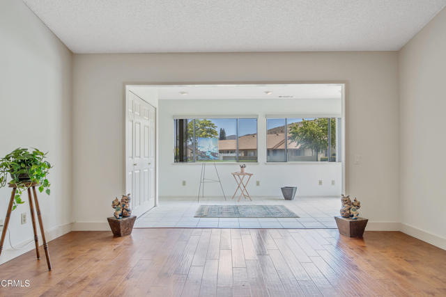 31310 village 31, Camarillo CA: https://media.crmls.org/mediaz/c020f6cc-abad-4e62-81d1-d60b68c67fcc.jpg