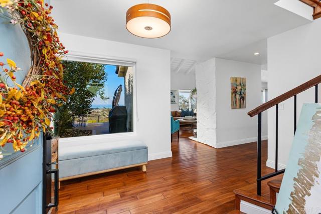 Detail Gallery Image 15 of 54 For 1762 Burgundy Rd, Encinitas,  CA 92024 - 3 Beds | 2/1 Baths