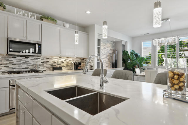 Image 15 of 52 For 83856 Pancho Villa Drive