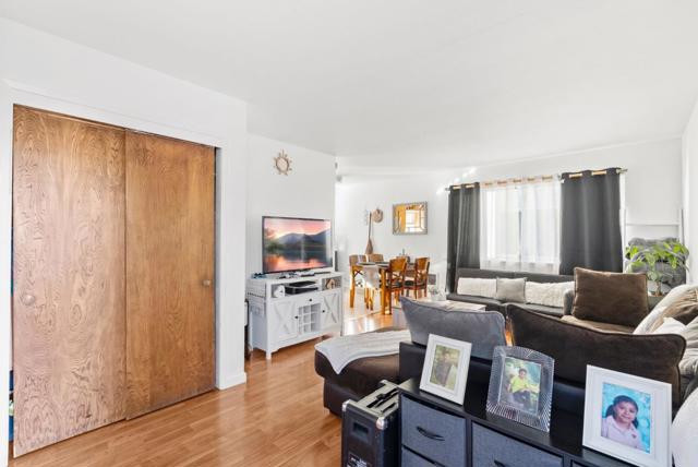 470 Willow Avenue, Half Moon Bay CA: https://media.crmls.org/mediaz/c02302e9-6f46-46fc-9444-09ccb92b950e.jpg