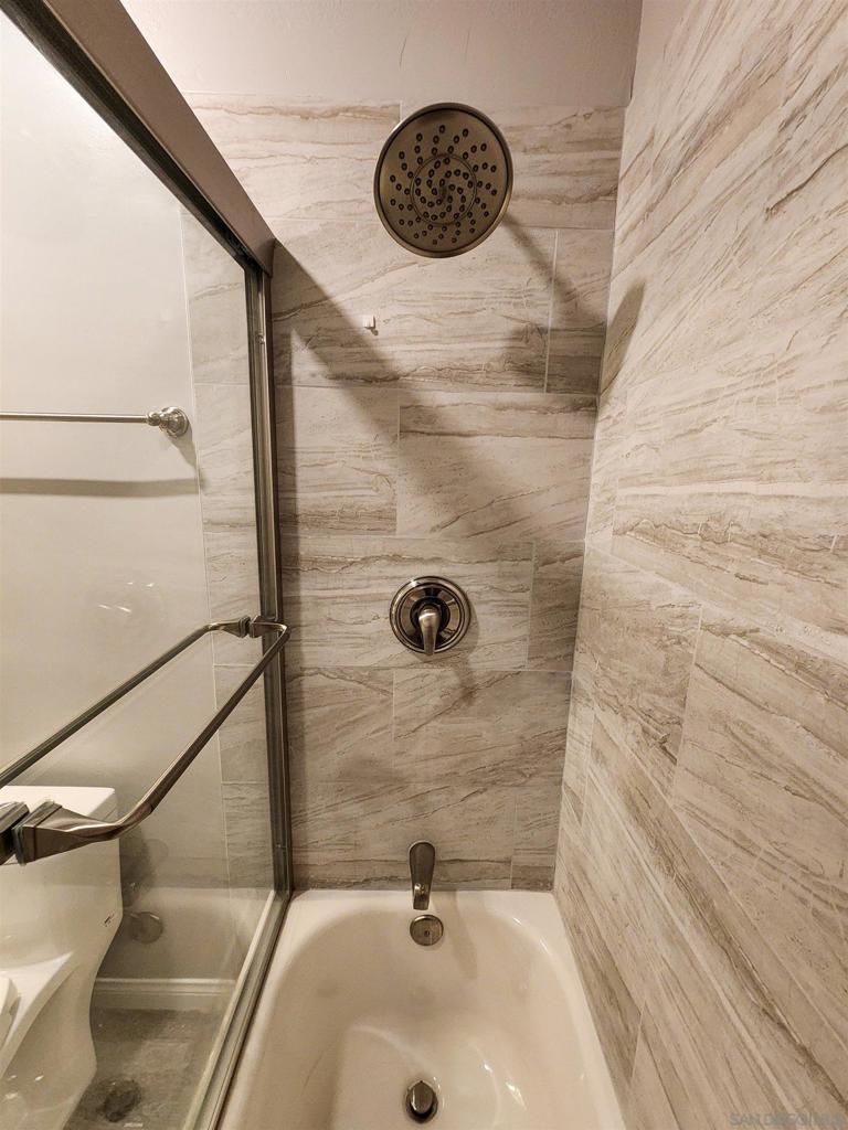 https://media.crmls.org/mediaz/c023f667-94eb-4cce-a6de-5d7e9fcd5eb3.jpg?preset=X-Large