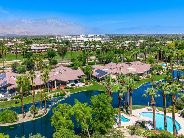162 Lost River Drive, Palm Desert CA: https://media.crmls.org/mediaz/c024451f-1a00-4bd7-9761-96d9771ebf5c.jpg