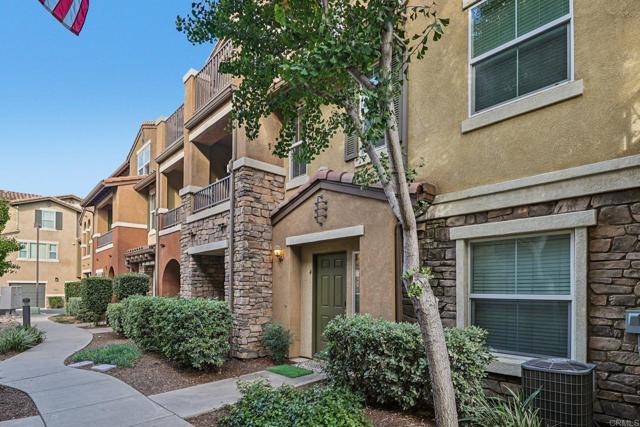 Detail Gallery Image 8 of 44 For 8806 Appleblossom Ct #4,  Santee,  CA 92071 - 3 Beds | 3/1 Baths