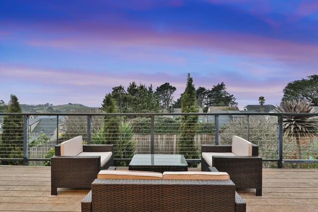 672 Claridge Drive, Pacifica CA: https://media.crmls.org/mediaz/c024a78d-d4d8-40ee-b5d7-715b5fc2456a.jpg