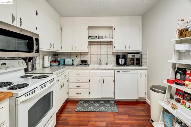 2 Panoramic Way, Berkeley CA: https://media.crmls.org/mediaz/c024c8d3-b1ad-47c2-8f54-f5381d885b3f.jpg