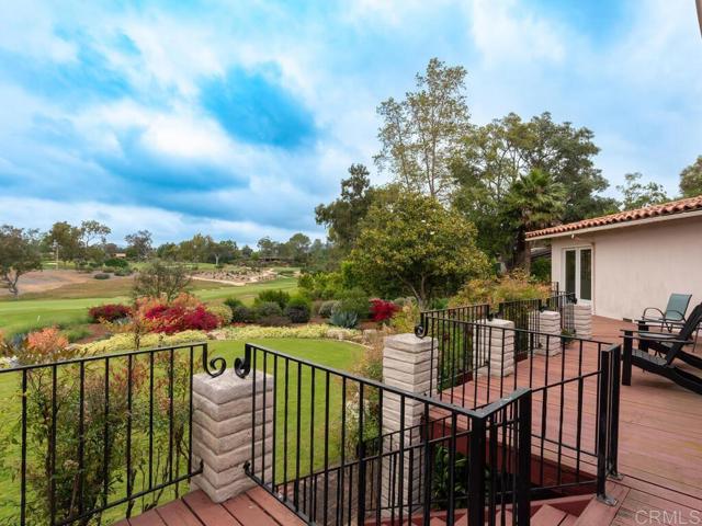 6418 Paseo Delicias, Rancho Santa Fe CA: https://media.crmls.org/mediaz/c0254456-206d-44bd-80e7-1c3c03f06935.jpg