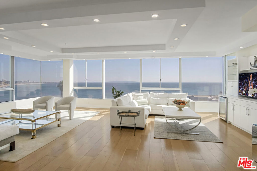 17350 W Sunset Boulevard #601