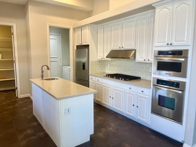 11 Mission Palms W Drive, Rancho Mirage CA: https://media.crmls.org/mediaz/c026003f-4a4d-4ba2-9b9b-c69c444abe72.jpg