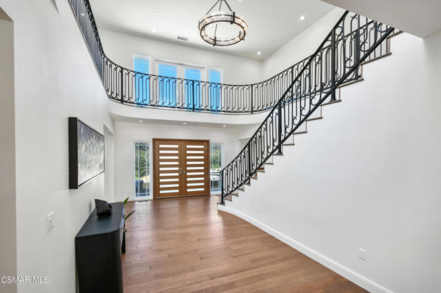 29677 Mulholland Highway, Agoura Hills CA: https://media.crmls.org/mediaz/c026075a-8586-4701-adc0-8d54c850d085.jpg