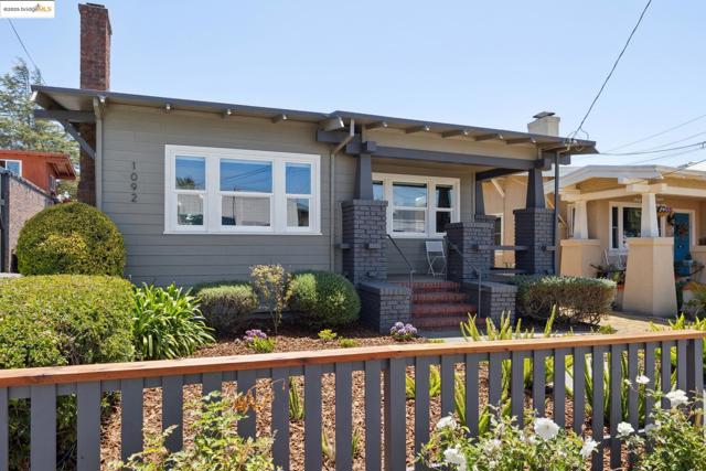 1092 Dwight Way, Berkeley CA: https://media.crmls.org/mediaz/c0283a71-aef4-41b0-979c-2b1a4dc37360.jpg