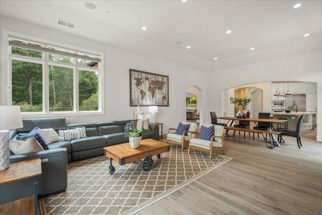 17435 Phillips Avenue, Los Gatos CA: https://media.crmls.org/mediaz/c0285865-7649-4aee-9cf2-5a081d03507e.jpg