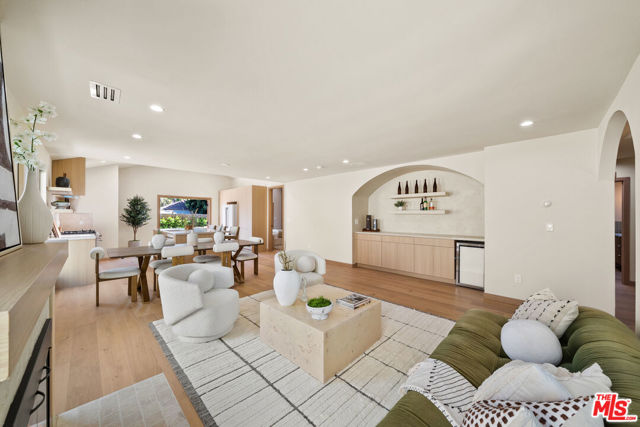 14742 Weddington Street, Sherman Oaks CA: https://media.crmls.org/mediaz/c028795d-ee59-4cea-bf17-c5863b55fdea.jpg