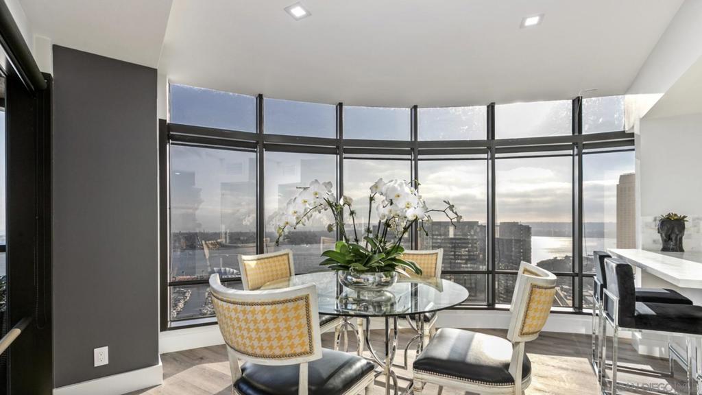 200 Harbor Dr - photo 11