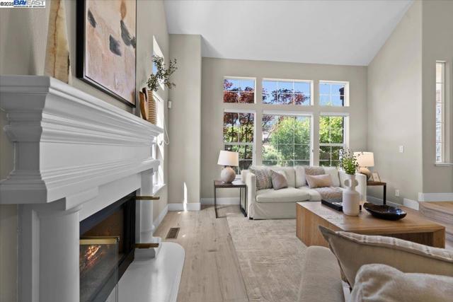 318 Montoya Way, Danville CA: https://media.crmls.org/mediaz/c02962fa-39ac-4a46-9976-223cd9308d4d.jpg
