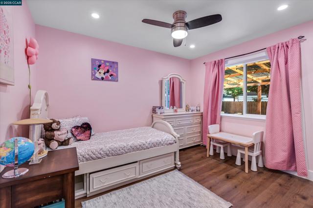 Image 18 of 22 For 8037 Santa Barbara Dr
