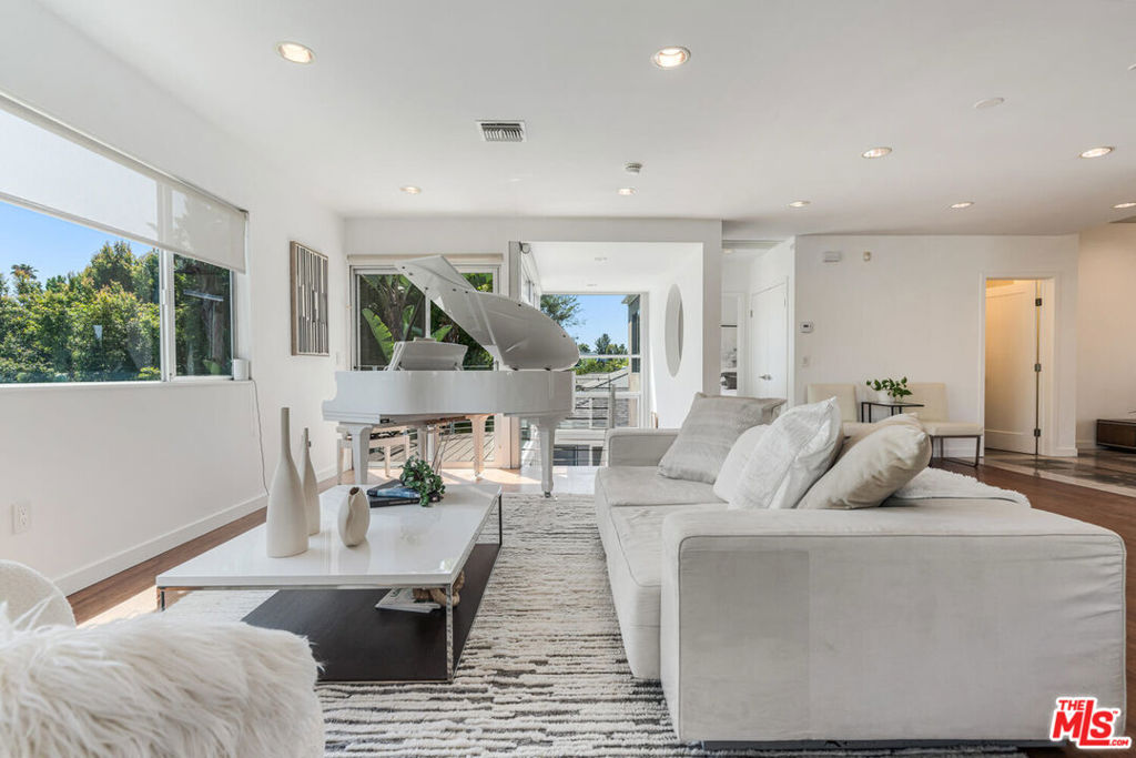 10336 Monte Mar Drive