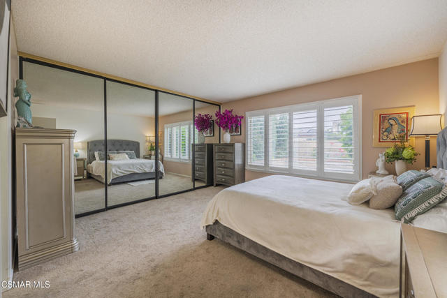 2653 N Broadmoor Avenue, Simi Valley CA: https://media.crmls.org/mediaz/c02b337c-11af-4869-ae85-cd53a6658825.jpg