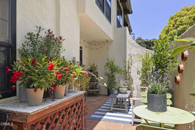 Detail Gallery Image 37 of 40 For 1932 N Jameson Ln #B,  Santa Barbara,  CA 93108 - 3 Beds | 2 Baths