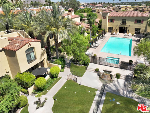 208 Villorrio Drive, Palm Springs CA: https://media.crmls.org/mediaz/c02c3fb2-8a71-473f-b341-1e25ef7b5c54.jpg