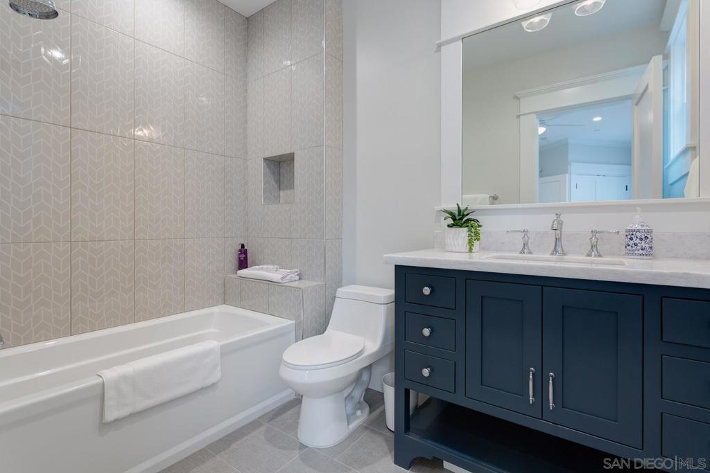 MLS #250017622SD img 20