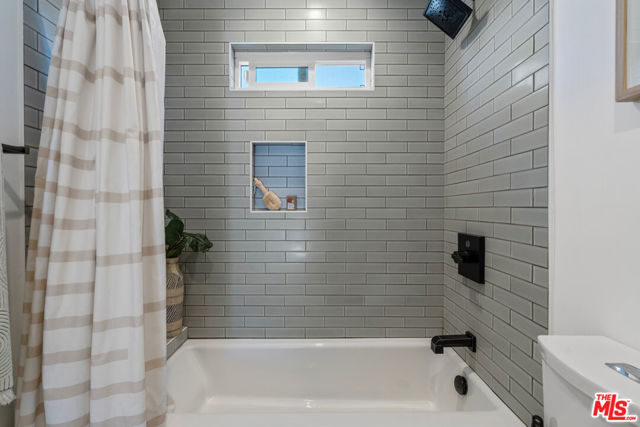 1711 Bridgeport Drive photo 37