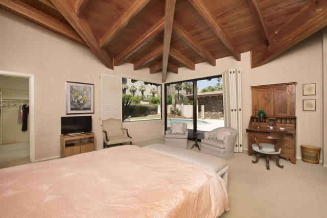 Image 23 of 63 For 70796 Fairway Drive