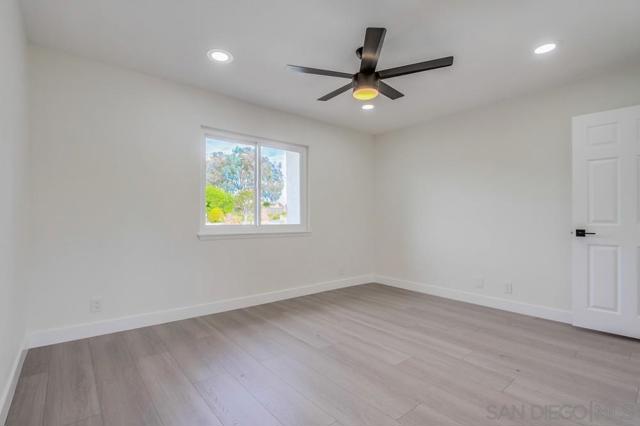 3302 Vista Rocosa, Escondido CA: https://media.crmls.org/mediaz/c02e14de-412e-4c85-bc9a-6d4fcbbc4b56.jpg