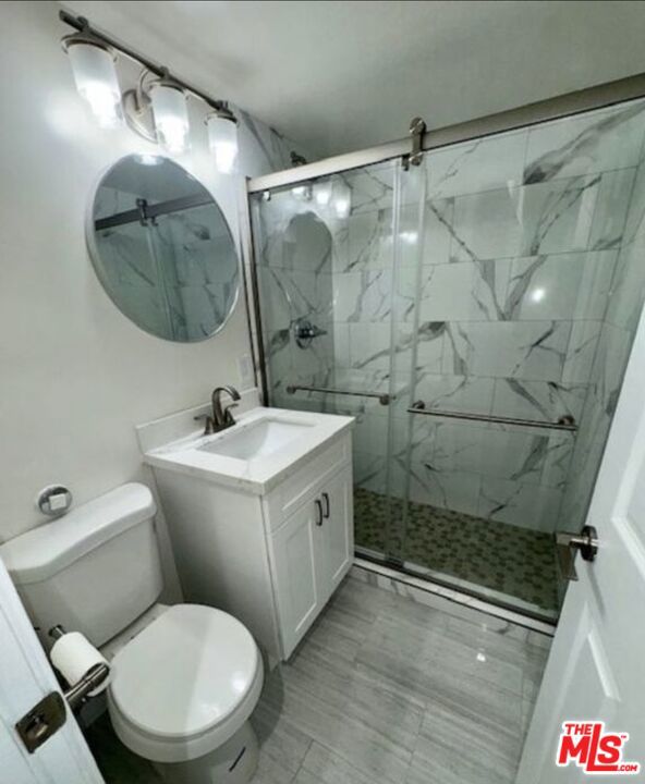https://media.crmls.org/mediaz/c02ed685-ee2d-491d-a300-b077c3a64f6c.jpg?preset=X-Large
