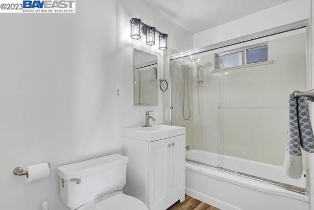 2285 Star Avenue, Castro Valley CA: https://media.crmls.org/mediaz/c02f8d01-08d5-417d-912e-46a75f449880.jpg