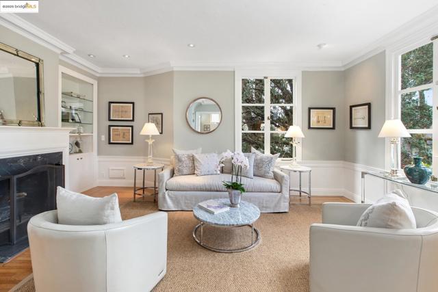1 Brookside Avenue, Berkeley CA: https://media.crmls.org/mediaz/c02f9282-98fb-4498-a577-9c8fad83ab13.jpg