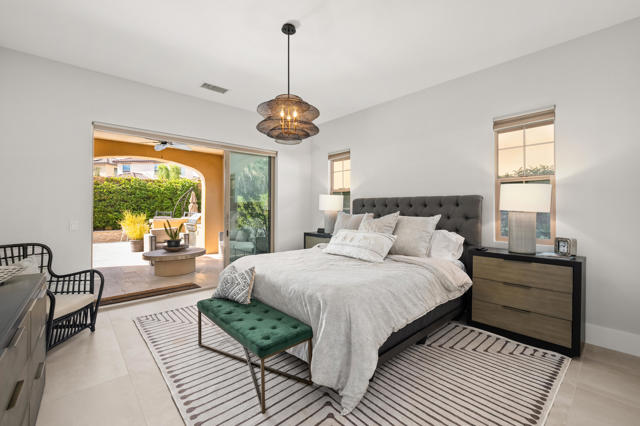 80450 Platinum Way, La Quinta CA: https://media.crmls.org/mediaz/c0306d51-15a6-4ad7-81dd-be66b2f72869.jpg