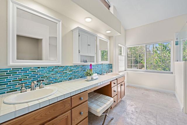 Detail Gallery Image 25 of 48 For 5837 Ranch View Rd, Oceanside,  CA 92057 - 4 Beds | 2/1 Baths