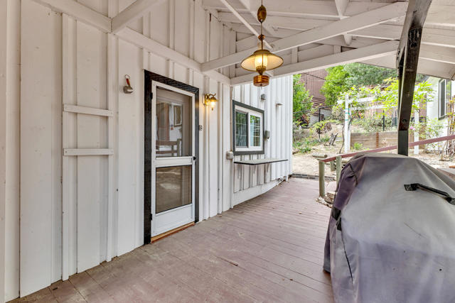 53200 Forest Lake Drive, Idyllwild CA: https://media.crmls.org/mediaz/c0314426-fd0e-4f87-a3f2-667fa9f767b9.jpg