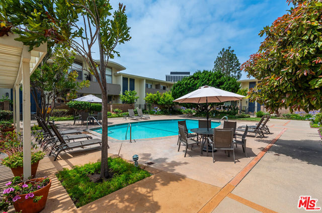 4715 La Villa Marina, Marina del Rey CA: https://media.crmls.org/mediaz/c03144c8-2f83-4643-a0b2-30a5c3e07ac8.jpg