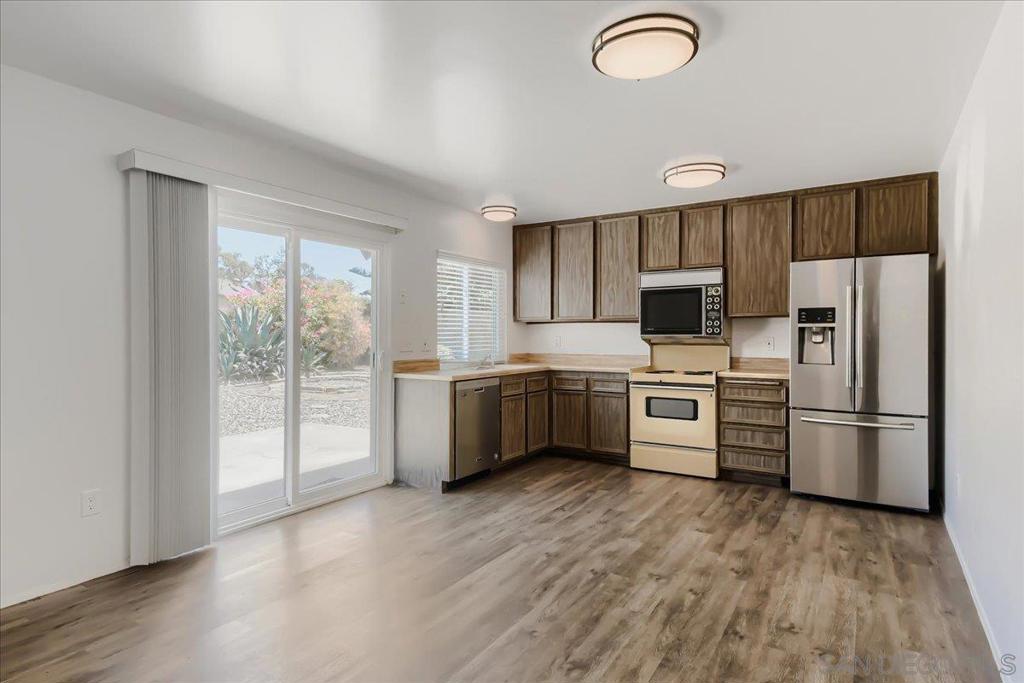9077 Covina Street - photo 8